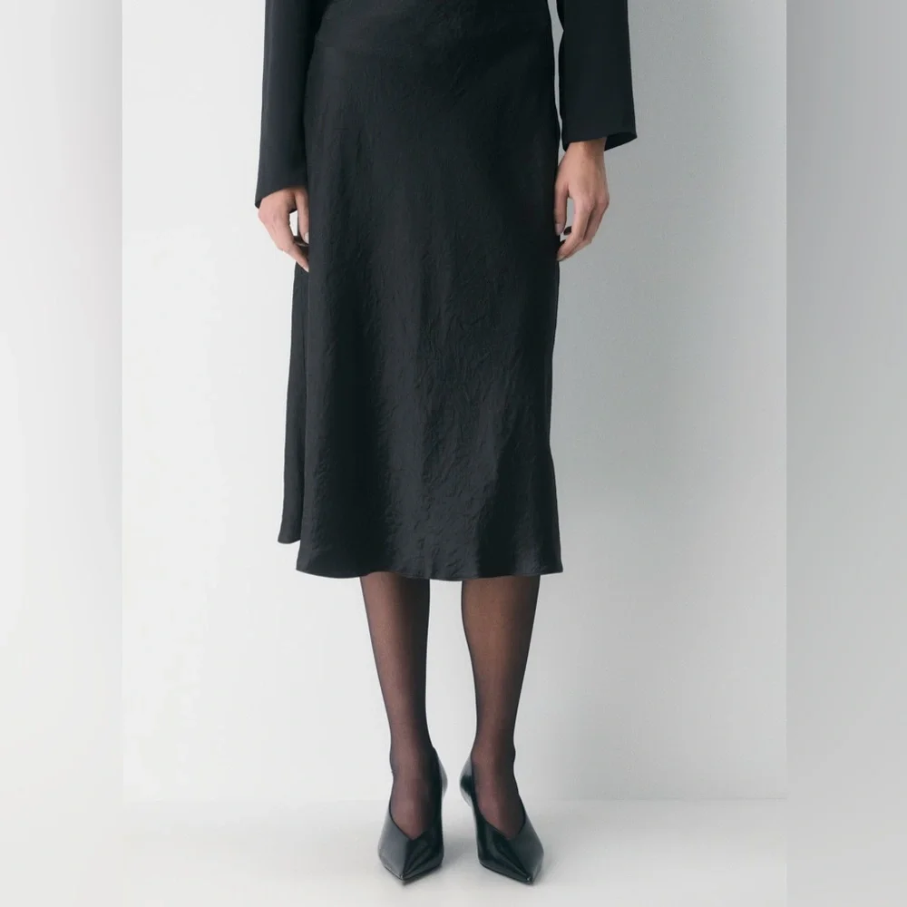 Babaton Black Midi Skirt - Picture 3 of 3